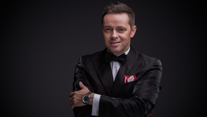 Predseda ĽSNS Marian Kotleba a zvolení europoslanci Milan Uhrík a Miroslav Radačovský.