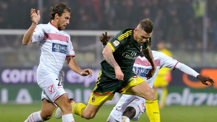 Juraj Kucka počas zápasu talianskej Serie A.