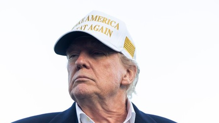 Trump po ostrej kritike pápeža Leva XIV. zverejnil obrázok, ktorým pobúril kresťanov