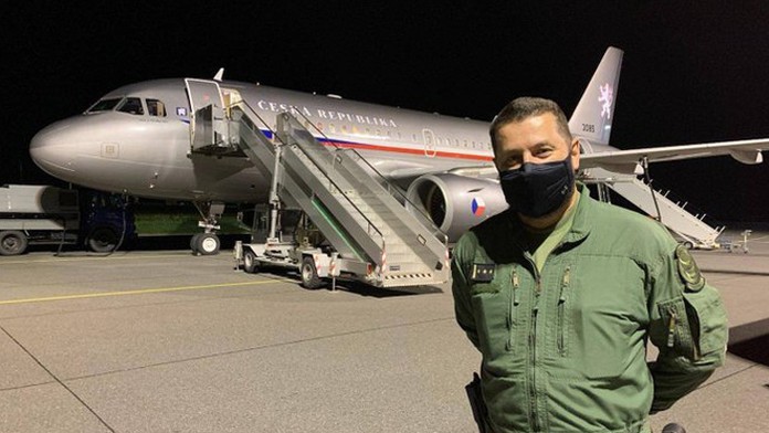 Špičkový český pilot prehovoril o tom, aká bola zložitá záchranná operácia.