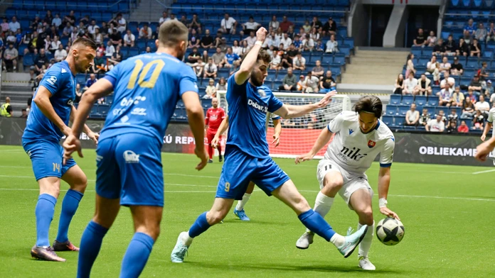 Slováci si pripísali prvú prehru na domácom šampionáte. Proti Bosne a Hercegovine mali aj kus smoly