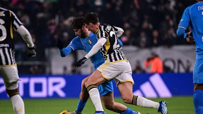 Neapol v šlágri kola nestačil na Juventus, ktorý sa dostal na čelo tabuľky
