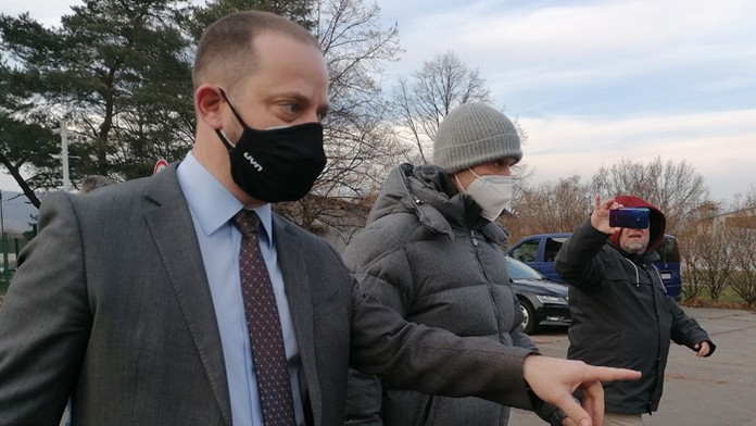 Advokát Marek Para so svojim mandantom Norbertom Bödörom.