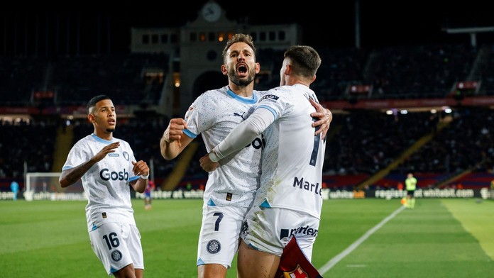 Hráči Girony oslavujú gól