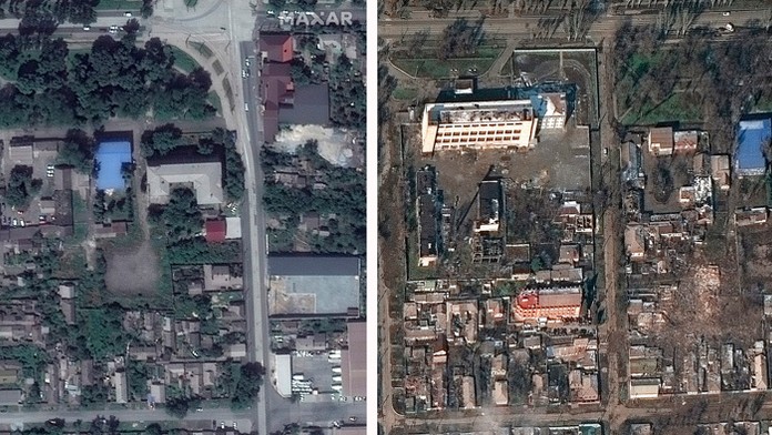 Kombosnímka zo satelitu zachytáva budovy a domy v Mariupole z februára 2022 pred (vľavo) a po (vpravo) ruskej invázii na Ukrajine.