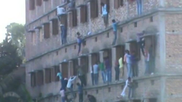 Hromadné opisovanie v Indii