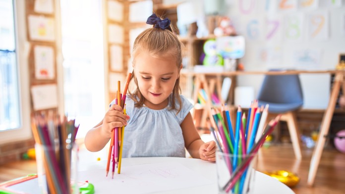 Škôlky praskajú vo švíkoch. Nemáme kde umiestniť naše deti, nie ešte ukrajinské
