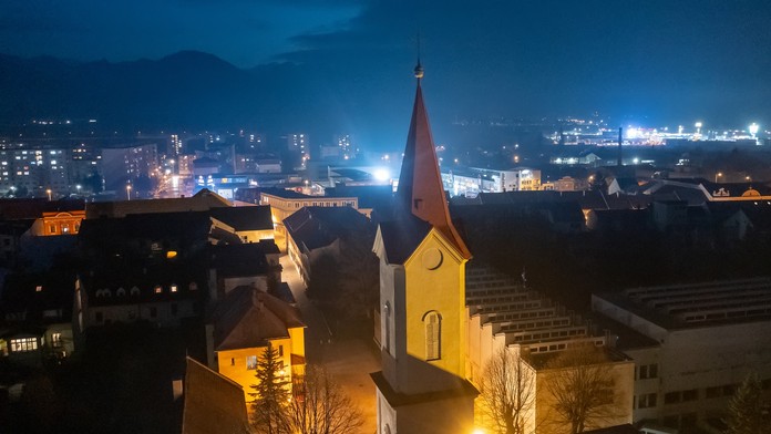 Meteorológovia upozorňujú na smogovú situáciu. V jednej časti Slovenska odporúčajú obmedziť pobyt vonku