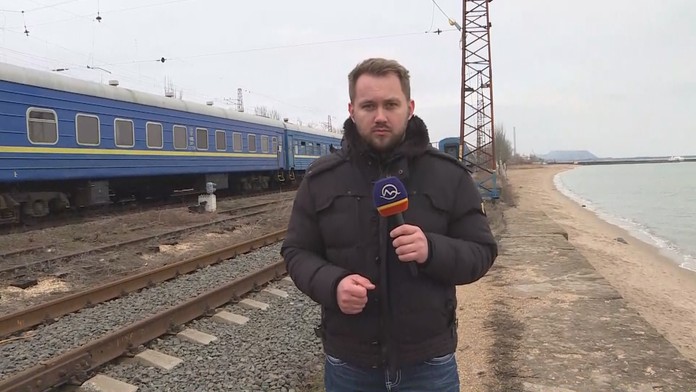 V Mariupole, kde je náš štáb, opäť počuť explózie. Mesto sa pripravuje aj na vylodenie ruských plavidiel