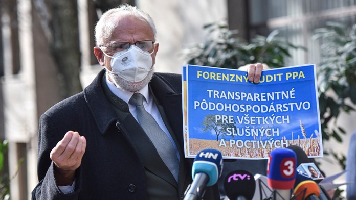 Minister pôdohospodárstva Ján Mičovský.