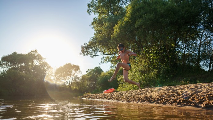 Hygienici si opäť posvietili na vodu v nádržiach a na kúpaliskách. Na týchto miestach sa radšej nekúpte
