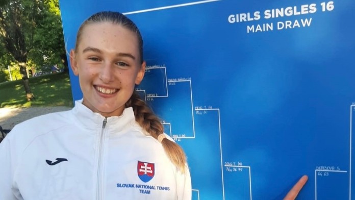 Rastie nám ďalší tenisový drahokam? Šestnásťročná Slovenka je už vo finále majstrovstiev Európy