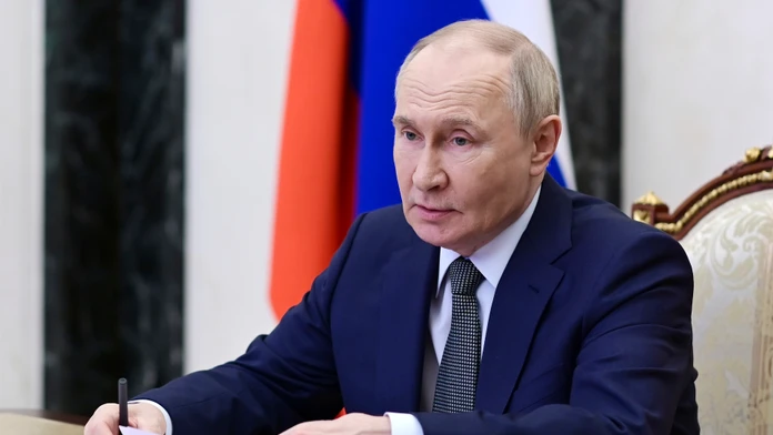 Ruské sily vytvárajú nárazníkovú zónu pozdĺž hraníc s Ukrajinou, oznámil Putin