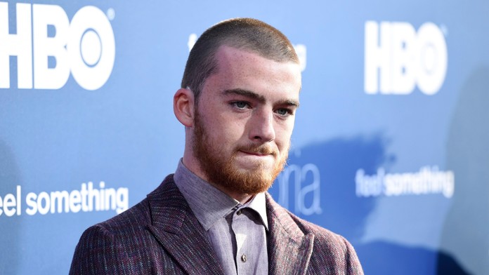 Na snímke mladý herec Angus Cloud.