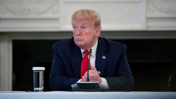 Veterán Tom Moore vyzbieral milióny pre zdravotníkov v Británii