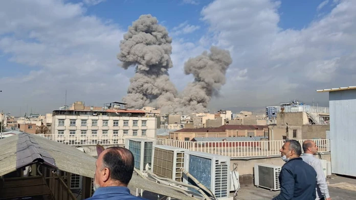 FOTO+VIDEO: Izrael s USA útočia na ciele po celom Iráne. Izraelské mestá aj americké základne čelia odvetným útokom