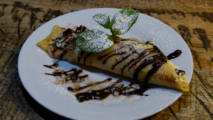 VIDEO: Slovensko má nový rekord. V Topoľčanoch upiekli najväčšiu palacinku