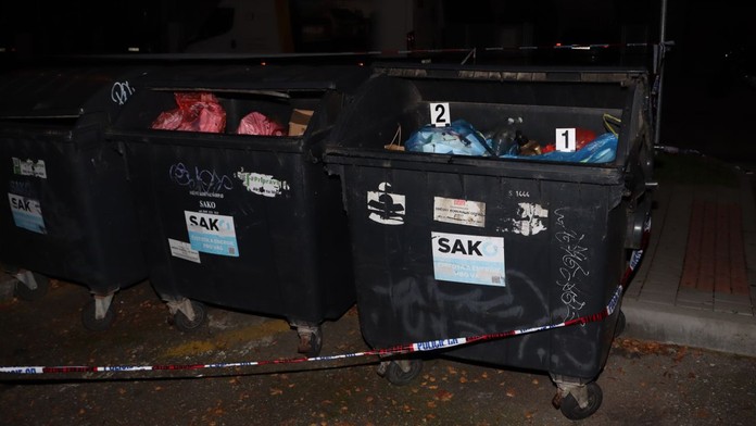 Ľudia našli pod stromom novorodenca