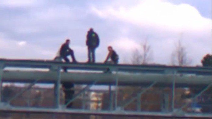 Policajti zachranili samovraha.jpg