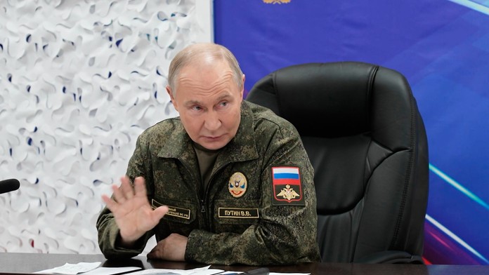 Putin: Mierový plán USA by mohol vytvoriť základ pre ukončenie vojny