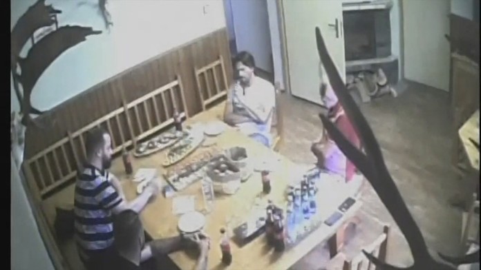 Partia na poľovníckej chate pri Leviciach.