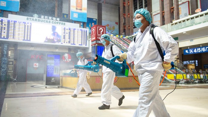 Predseda vlády Igor Matovič a hlavný hygienik Ján Mikas.