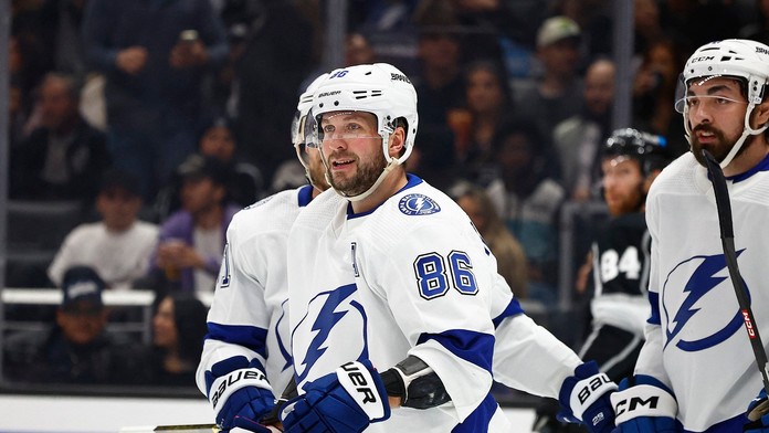 VIDEO: Nikita Kučerov sa utrhol z reťaze. Šiestimi bodmi pomohol zničiť Calgary