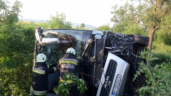 Havária slovenského autobusu v Maďarsku