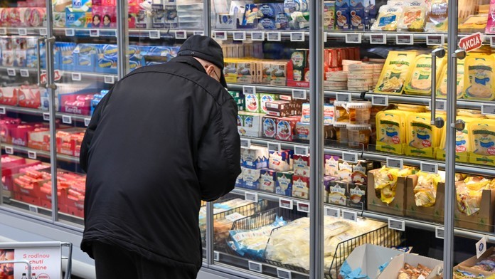 Obchodníci reagujú na drahé maslo. Na pultoch sa objavilo také, ktoré zaujalo cenou, ale aj zložením