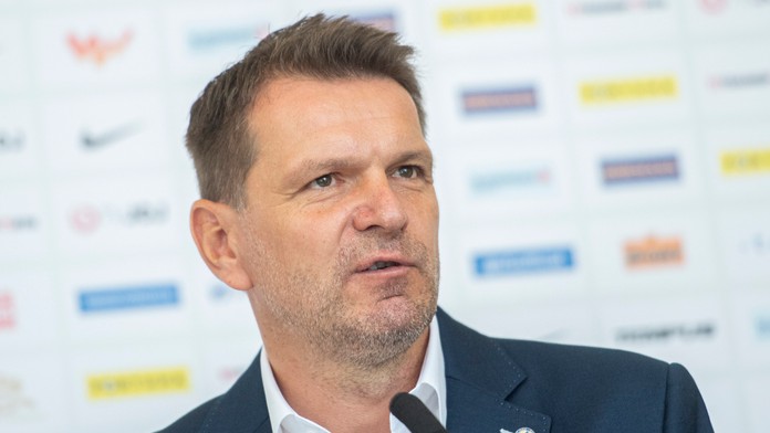 Tréner futbalovej reprezentácie Slovenska Štefan Tarkovič