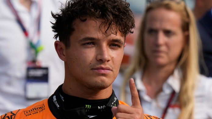 Lando Norris potvrdil formu a ovládol kvalifikáciu v Taliansku. Verstappen odštartuje ďaleko za najlepšími
