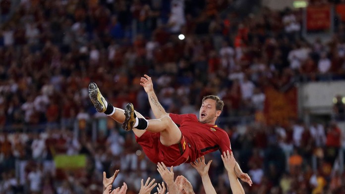 Francesco Totti sa lúči s AS Rím.