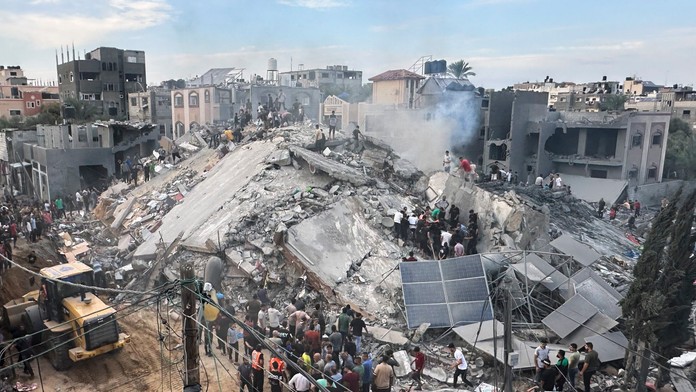 Hamas tvrdí, že pri útoku Izraela na utečenecký tábor v Gaze zahynulo 50 ľudí