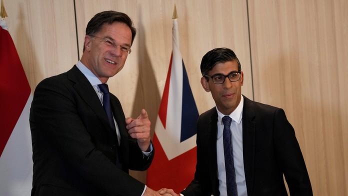 Británia a Holandsko sľubujú vytvorenie koalície na pomoc vzdušným silám Ukrajiny