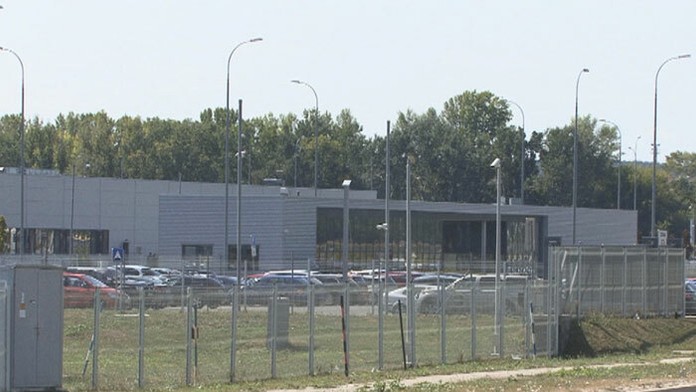 Pracovníci fabriky v Nitre sa sťažujú na platy