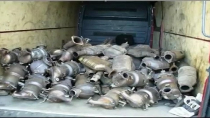 19 Policajt-zlodej.transferweb_jpg_bez_watermarku_1.jpg