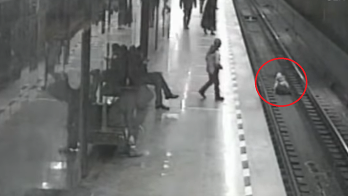 Chlapec mal šťastie v nešťastí. 