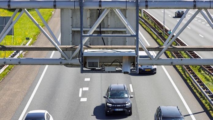 Pokuta už za 56 km/h? Susedia Slovenska chcú sprísniť pravidlá, sankcie môžu ísť až na 6 000 eur