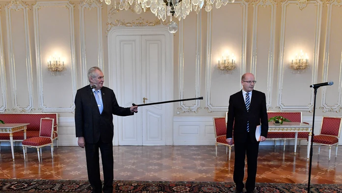 Prezident Miloš Zeman a premiér Bohuslav Sobotka.