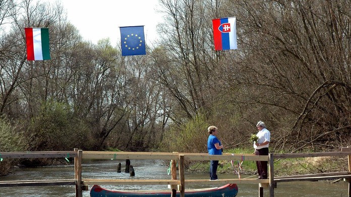 Rieka Ipeľ medzi Slovenskom a Maďarskom