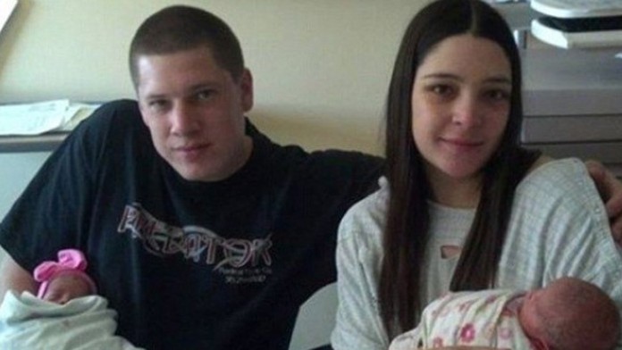 Shelby Magnaniová a jej snúbenec James Croskey vôbec netušili, že sú nastávajúcimi rodičmi.