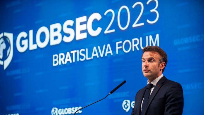 Emmanuel Macron na Globsecu 2023