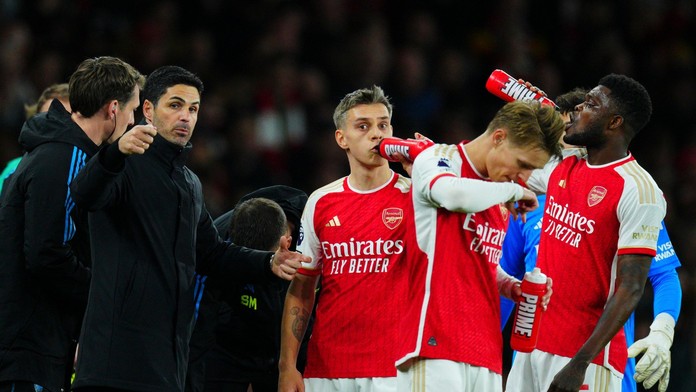 Kuriózna lekcia. Tréner Arsenalu si na svojich zverencov najal profesionálnych zlodejov