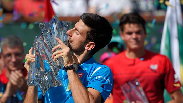 Novak Djokovič bozkáva piaty titul z turnaja Indian Wells.