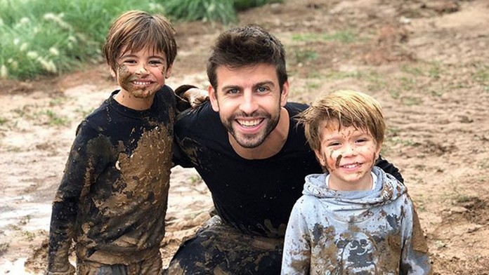 Španiel Mikel Oyarzabal oslavuje gól v zápase kvalifikácie ME 2020 proti Švédsku.