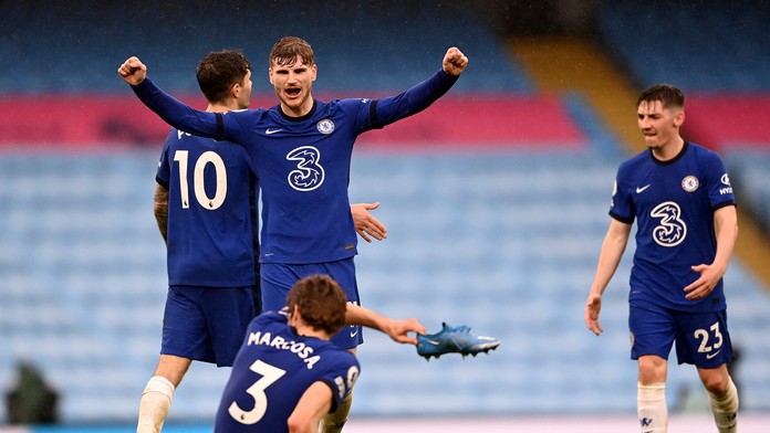 Radosť hráčov Chelsea po víťazstve nad Manchestrom City.