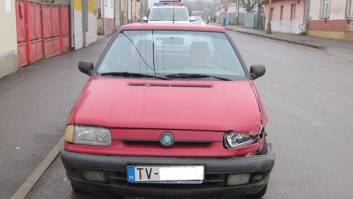 Opitý Trebišovčan šoféroval v podmienke a so zákazom. Polícia mu zhabala auto