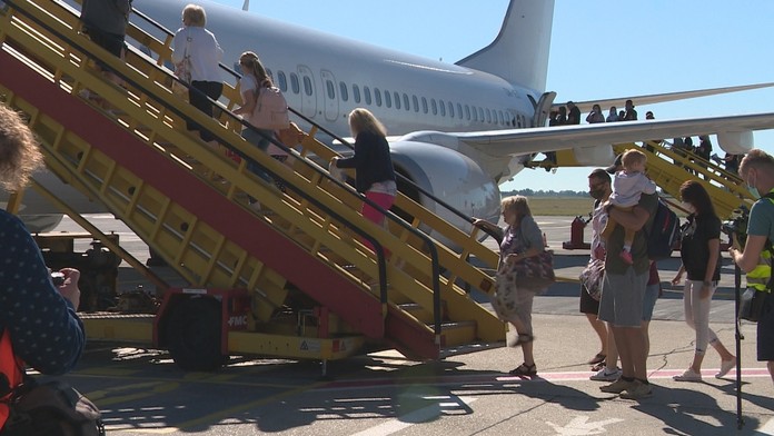 Straty hlásia pre pandémiu aj letecké spoločnosti.