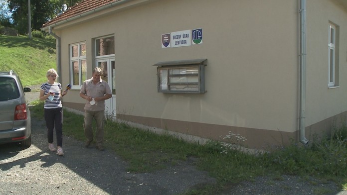 Záber z obce Lentvora.