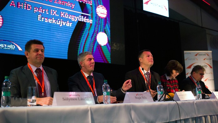 Predsedníctvo strany Most-Híd.